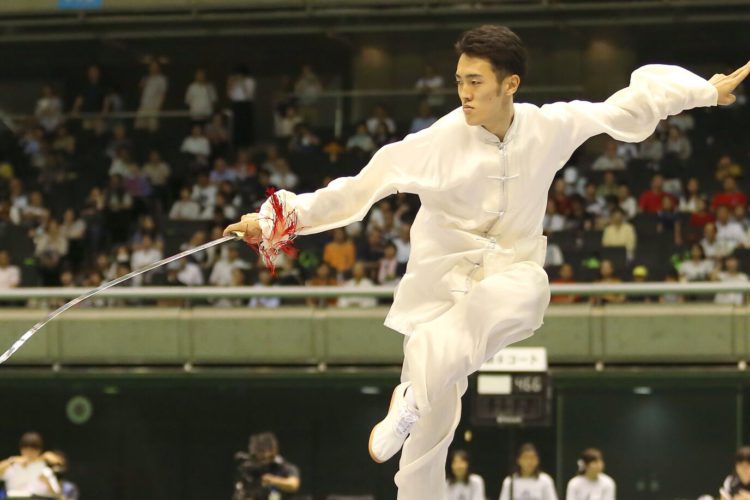 目標は太極拳と太極剣の2種目優勝。優美な演武で感動を誘う太極剣世界王者 | Get Support Project